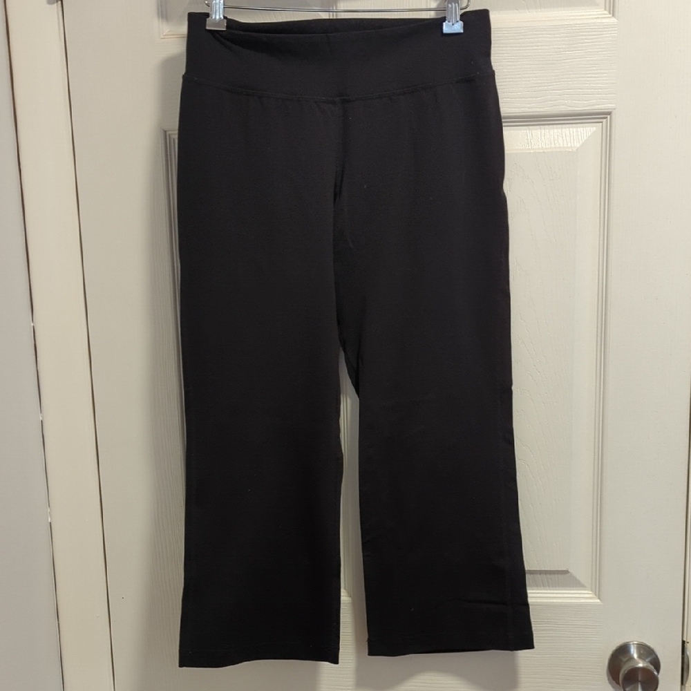 2/$25 Patagonia Black Yoga Pants Capril Length Size M
